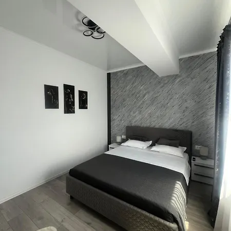 Mamaia Nord Апартаменты *